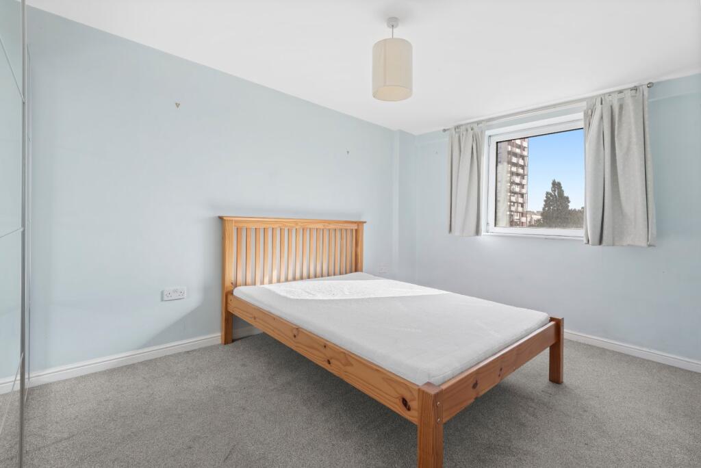 Apartment in London - View 5