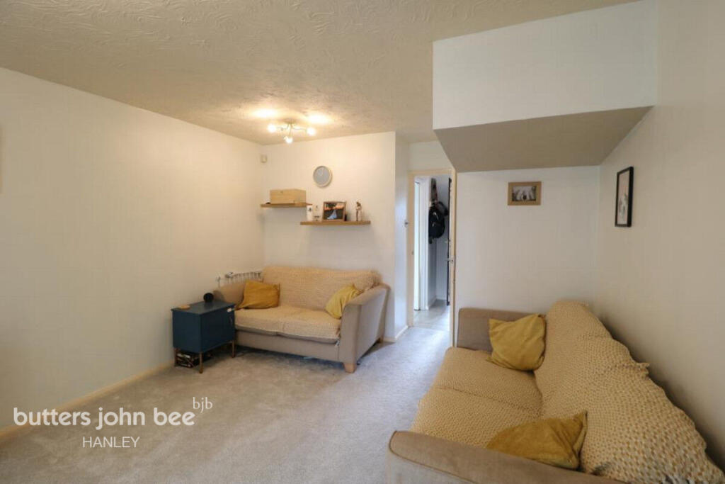 House in Stoke-on-Trent, Meir Park, Meir - View 4
