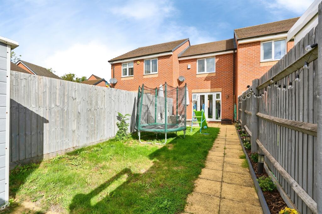 House in Wolverhampton, West Midlands - View 2