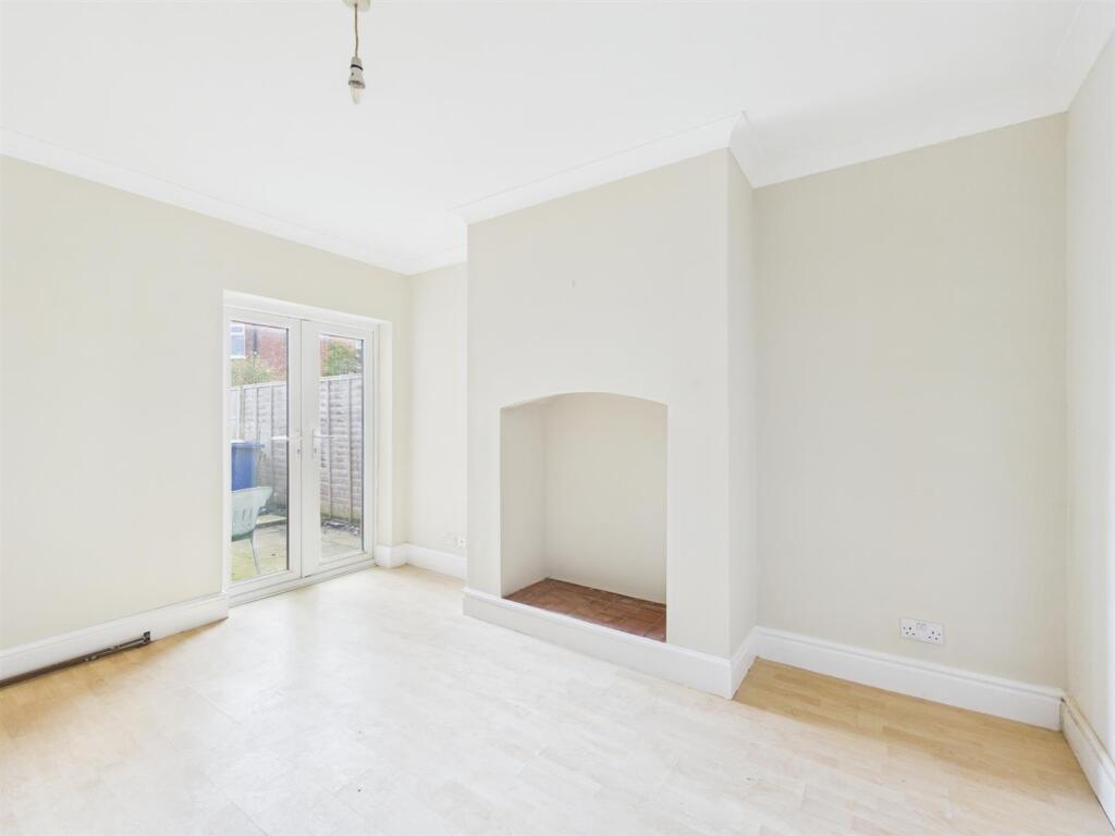 Main image of property: London Road, Boston