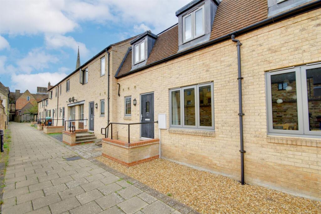 Main image of property: St Legers Mews, St Ives