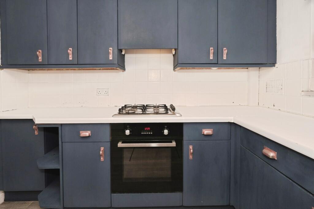 House in Nottingham, Inham Nook, Chilwell - View 3