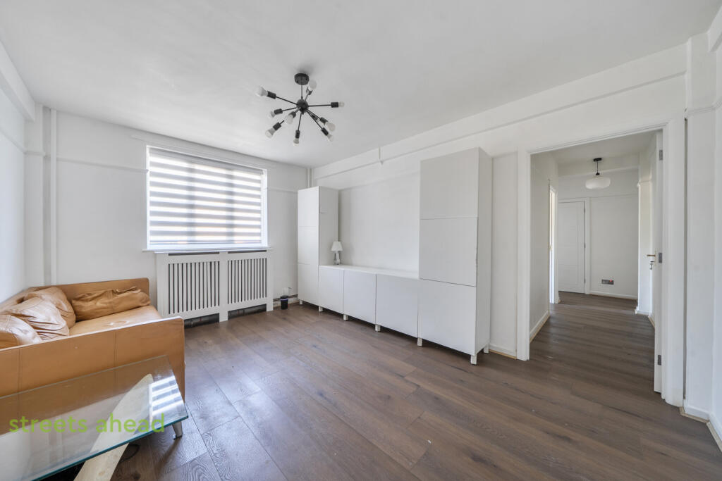 Main image of property: Elmers End Road, London, SE20