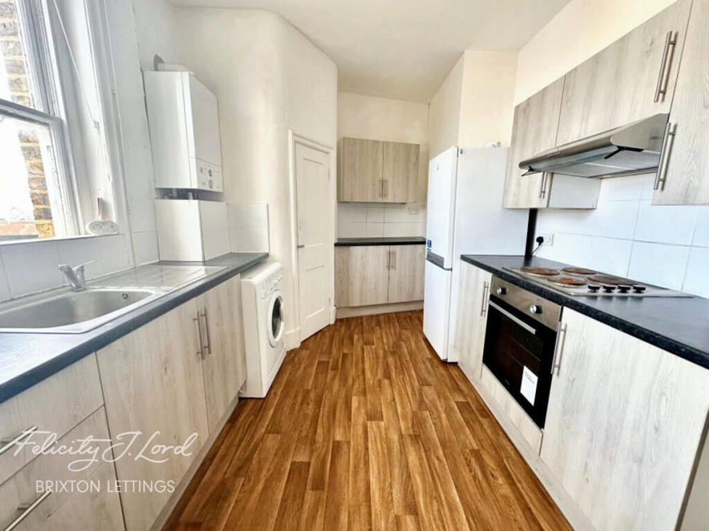 Apartment in London - View 3