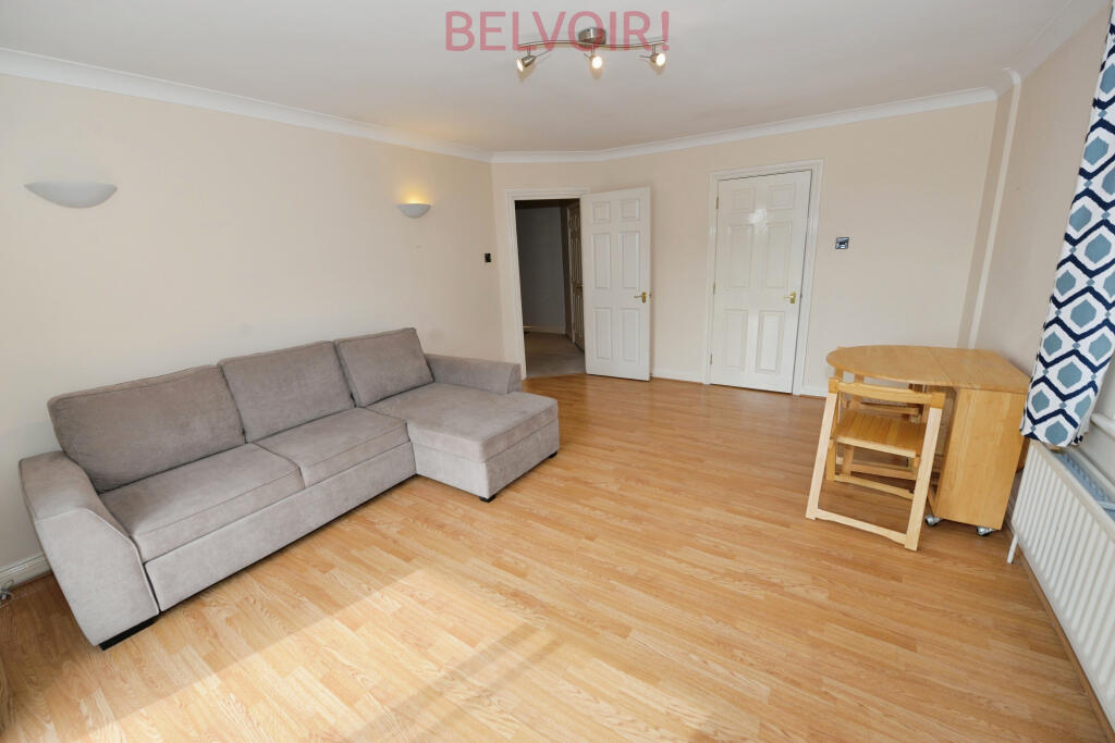 Apartment in Southampton - View 4