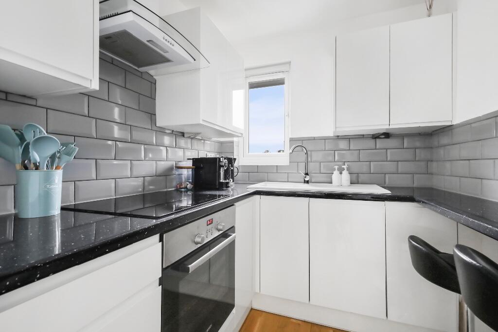 Chaucer Drive, London, SE1 photo 3