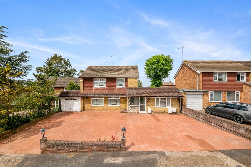 Main image of property: Beacon Close, Uxbridge