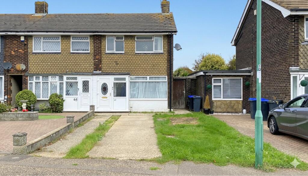 2-bed terraced on Greentrees Crescent, Sompting, West Sussex, BN15, £280,000