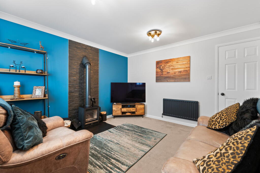 Birch Green Close, Maltby, Rotherham, S66 8RP photo 2