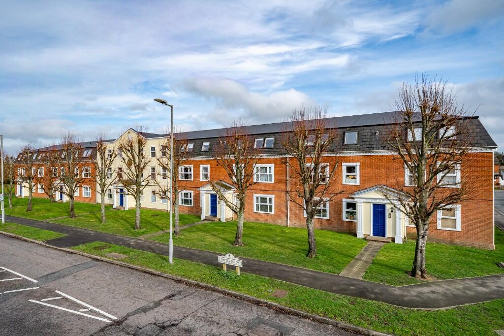 Main image of property: Dove House, Watermead, Aylesbury, Bucks, HP19 0GD