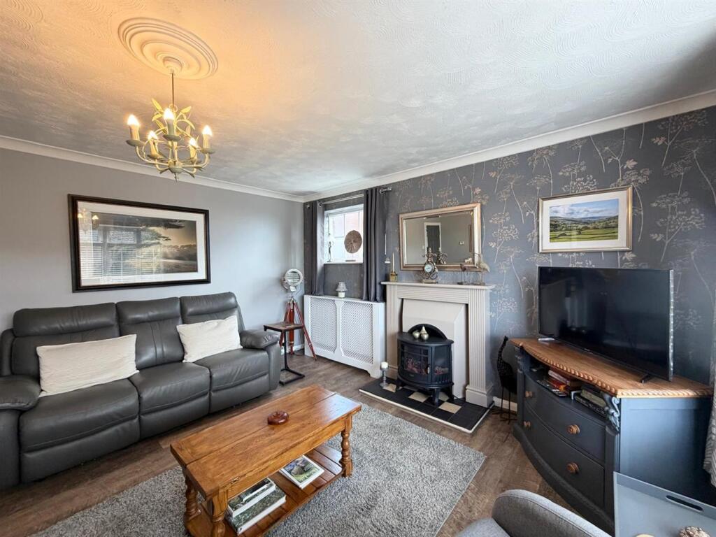 House in Morton-on-Swale, North Yorkshire - More