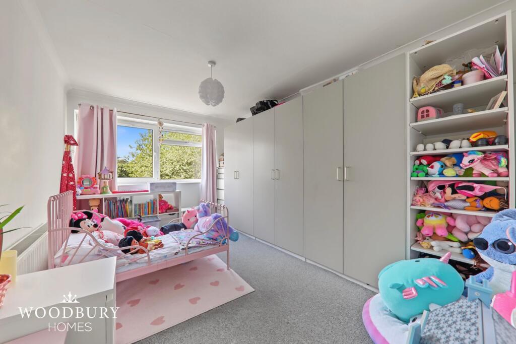 Apartment in Ilford - View 5