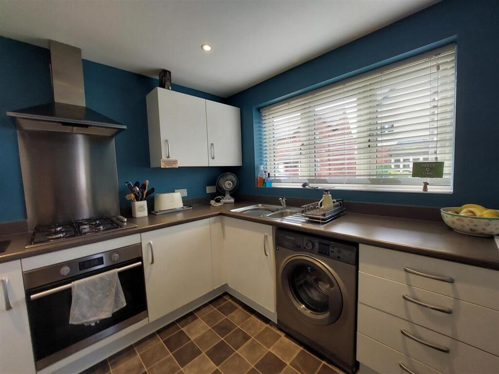 Bluebell Road, Walton Cardiff, Tewkesbury photo 3