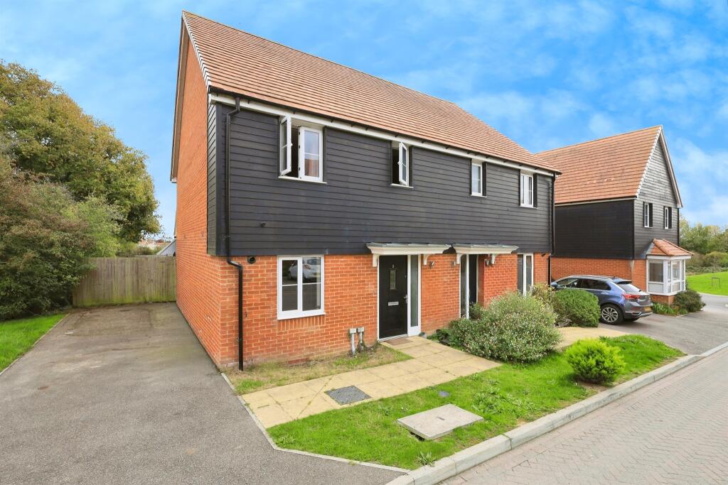 3-bed semi-detached on Millstone Drive, Hailsham, £150,000