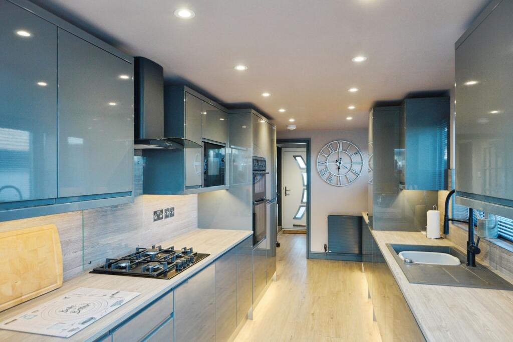 House in Llandudno - View 3