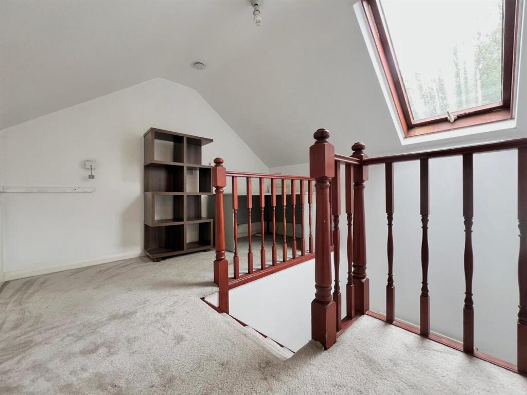 House in London - View 5