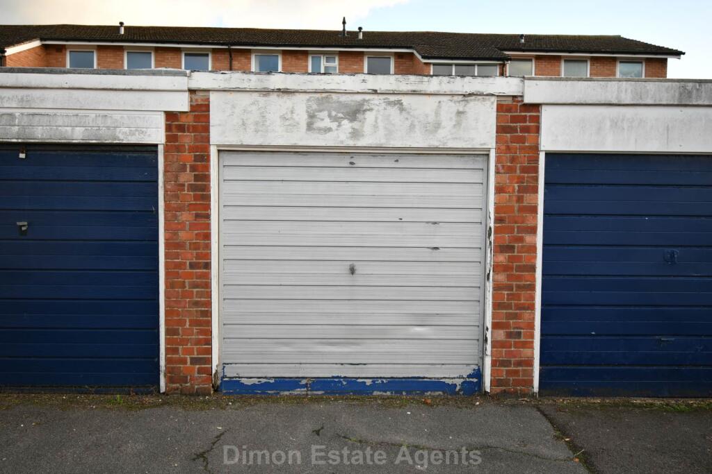 Gomer Court, Gomer, Gosport photo 4