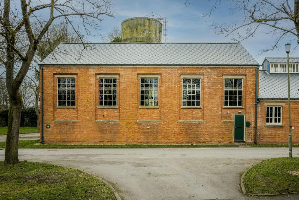 Building 82 edits 18.02.26-18.jpg