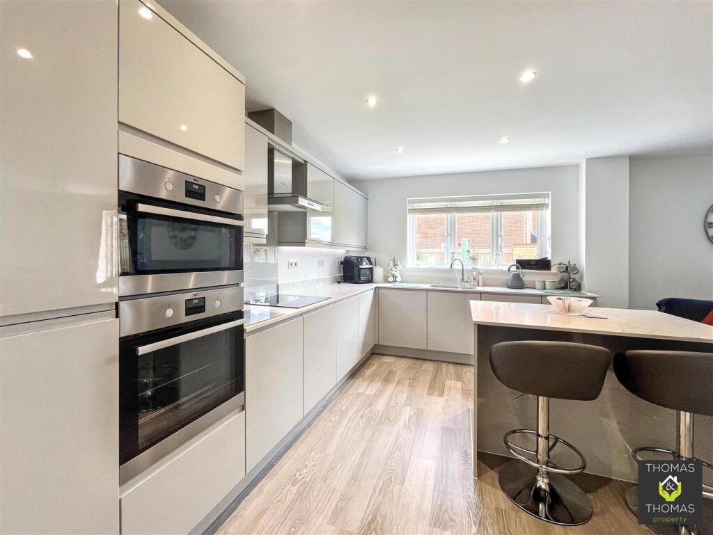House in Tewkesbury, Twigworth Green, Twigworth - View 3