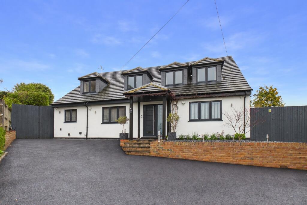 Main image of property: Barnhill Gardens, Marlow, Buckinghamshire