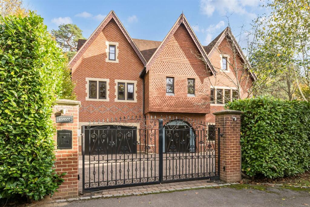 Main image of property: Sandy Lane, Kingswood