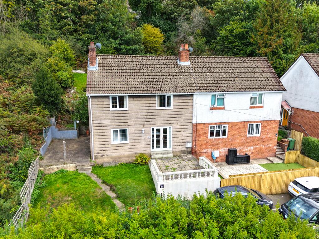 3-bed semi-detached on Ystrad Terrace, Abercarn, Caerphilly County Borough, £159,750