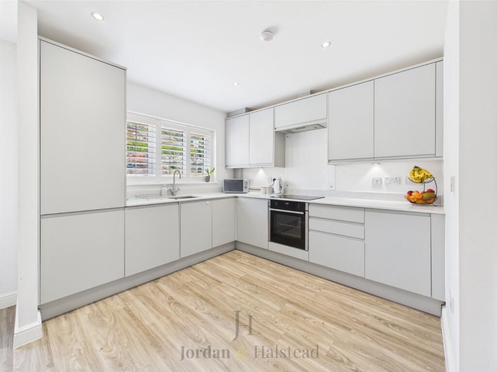 Chester Road, Helsby, Frodsham, Cheshire, WA6 photo 3