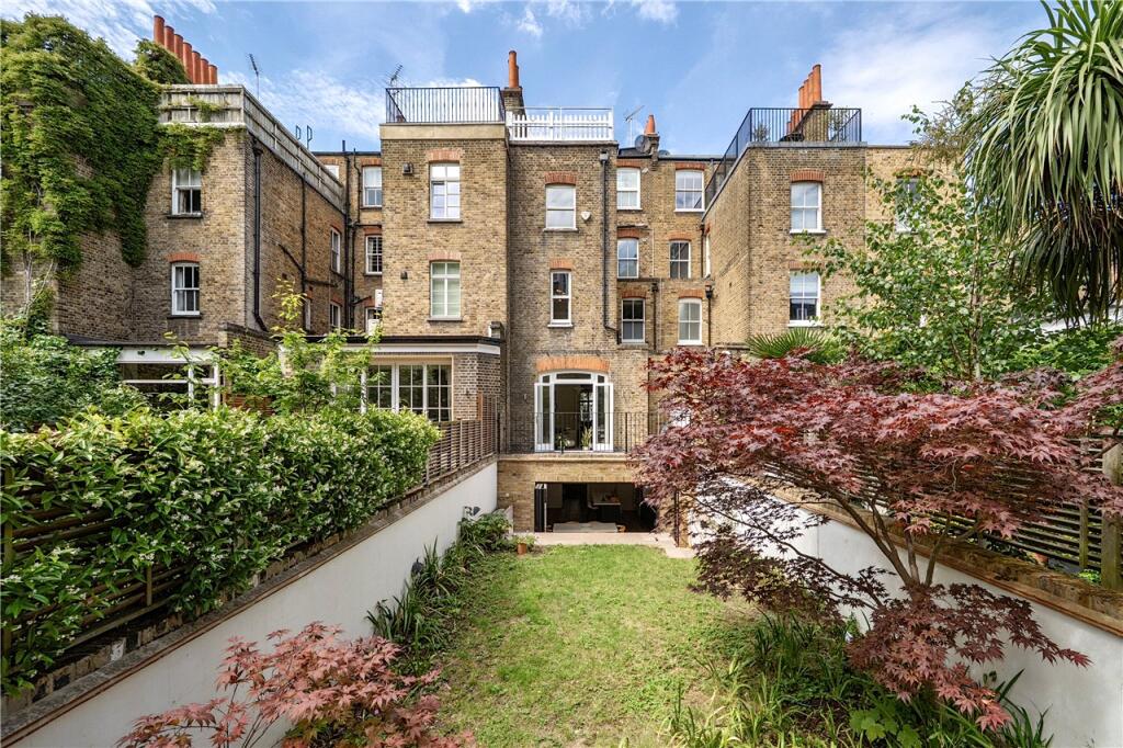 House in London, Kensington - More
