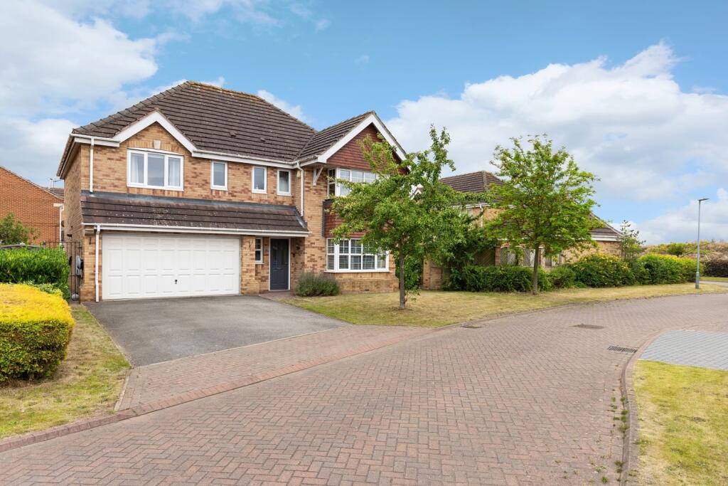 5-bed detached on Punton Walk, Snaith, Goole, Yorkshire, DN14, £450,000
