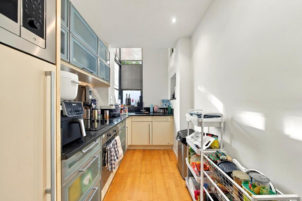 Apartment in Nottingham - View 4