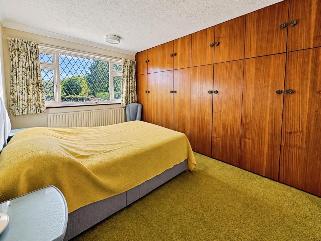 House in Ash Vale, Ash - More