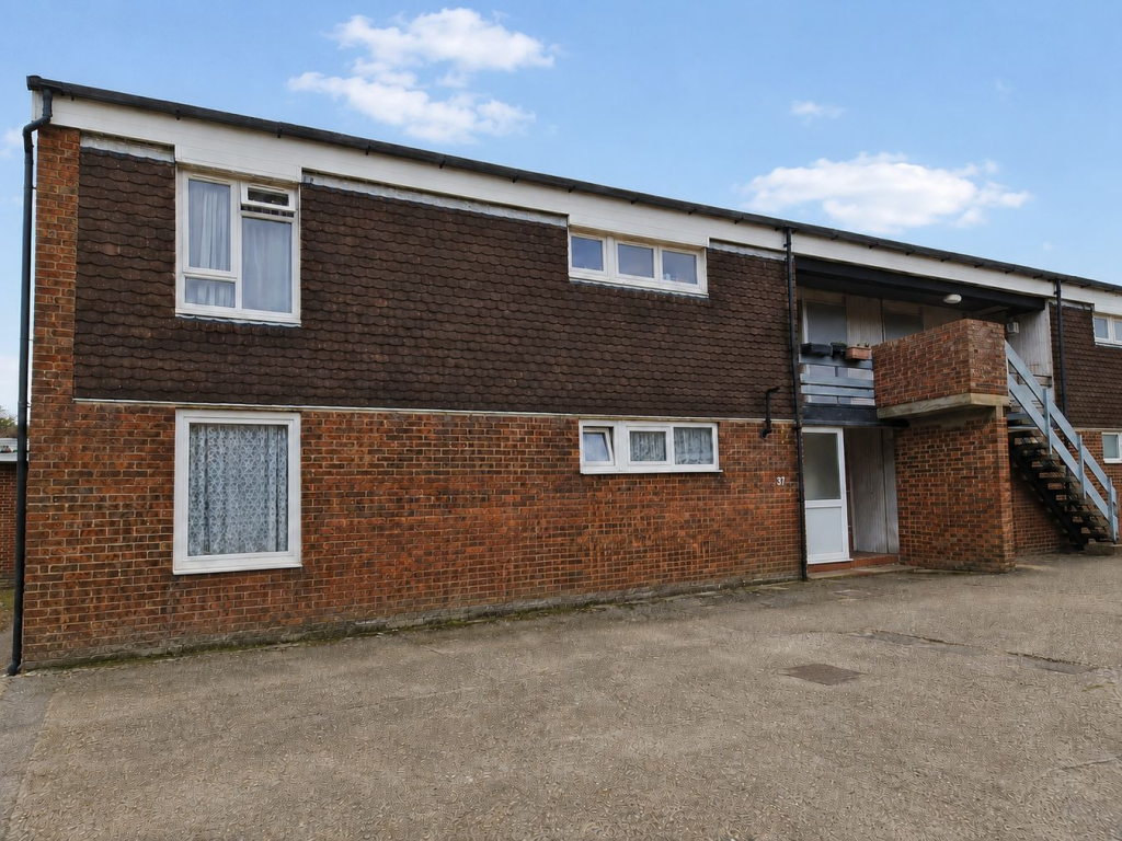 Main image of property: Hillfield, Hatfield, AL10