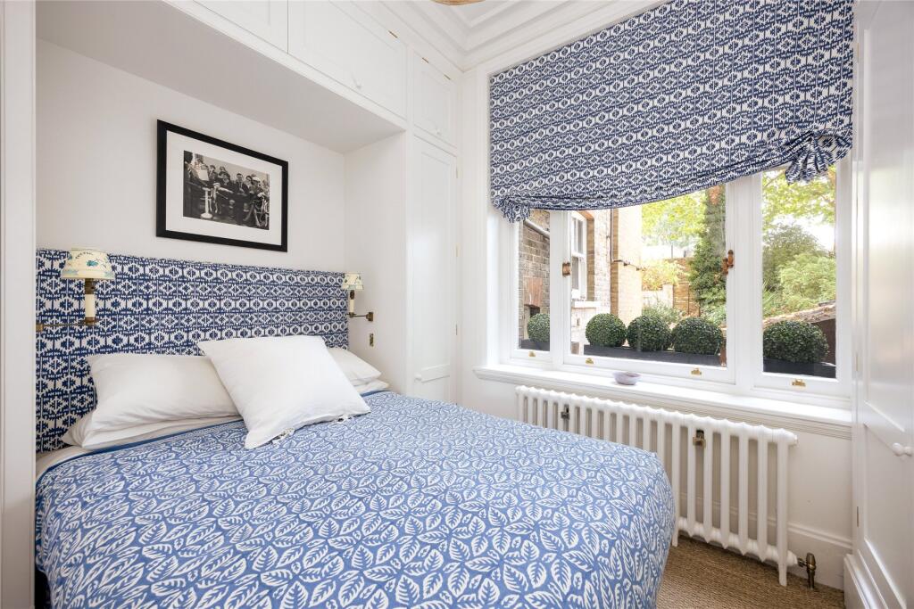 Apartment in London - More