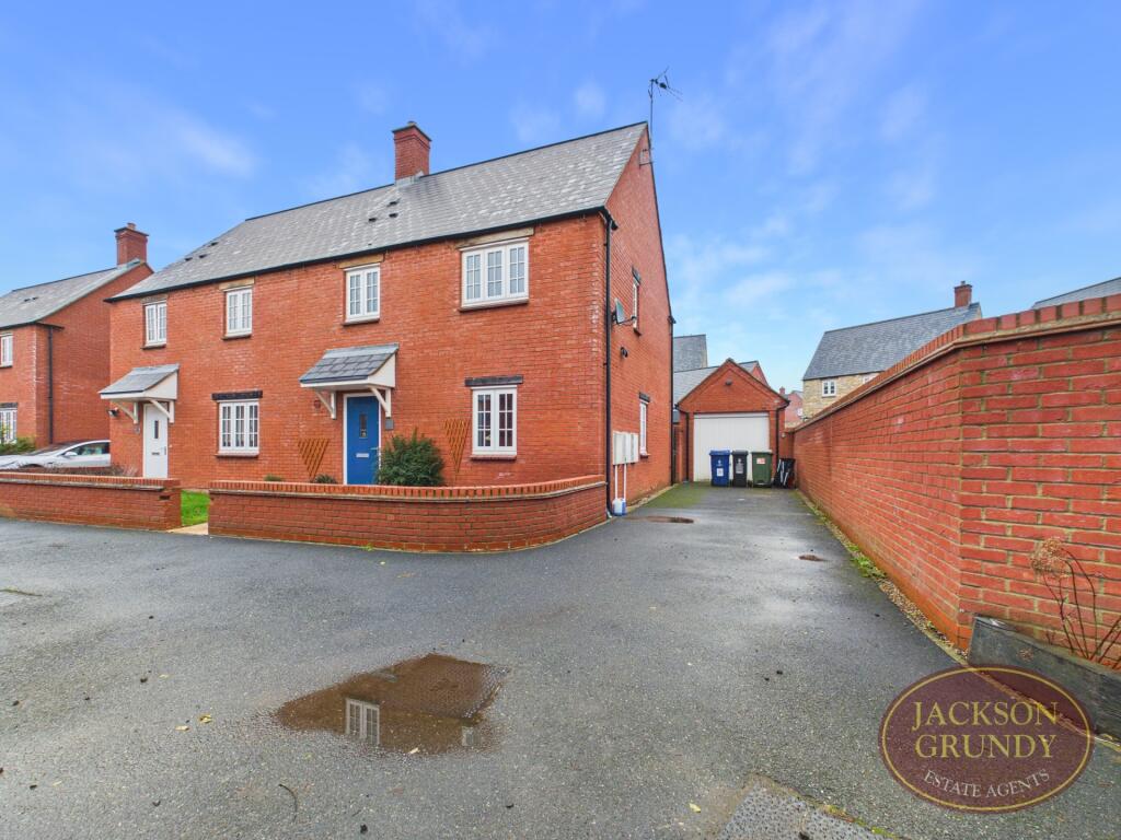 Main image of property: Plating Way, Roade, NN7 2QP