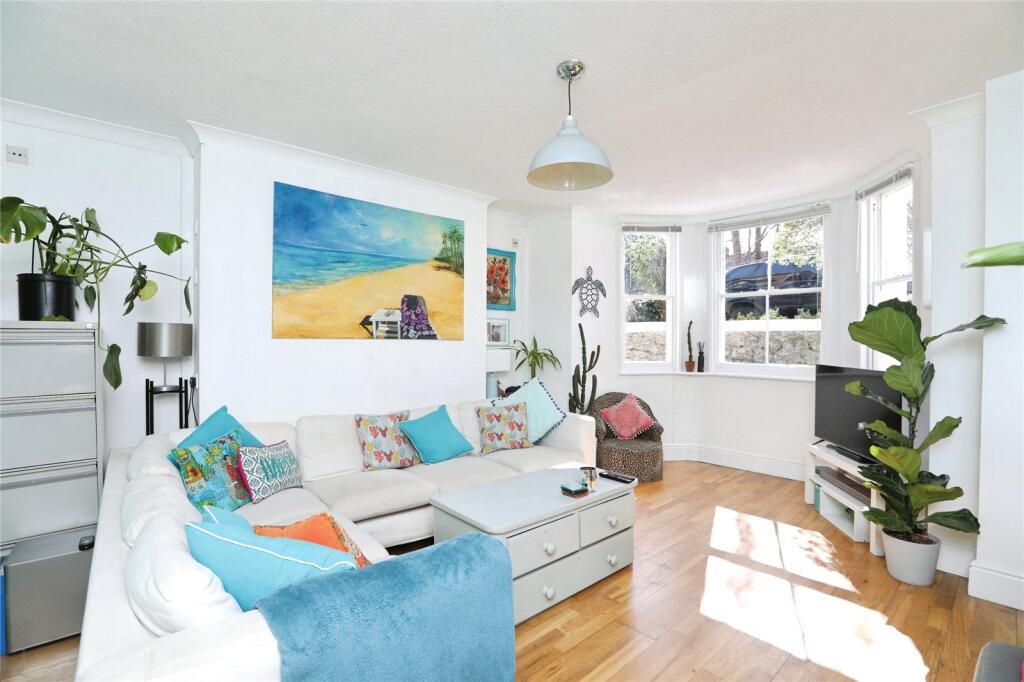 Apartment in Maidstone, Kent - View 5