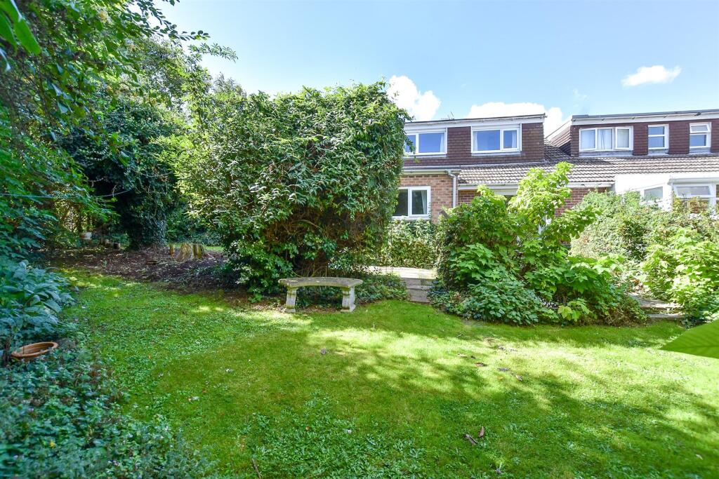 South Court Drive, Wingham, Canterbury, Kent photo 3