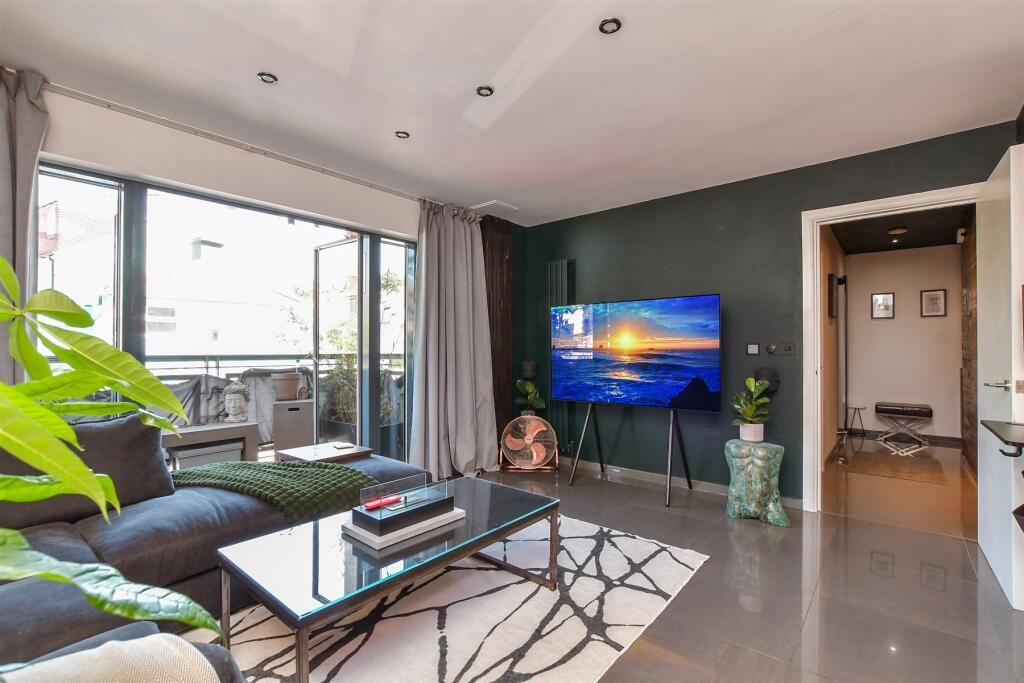Main image of property: Roedale Road, Hollingdean, Brighton, East Sussex