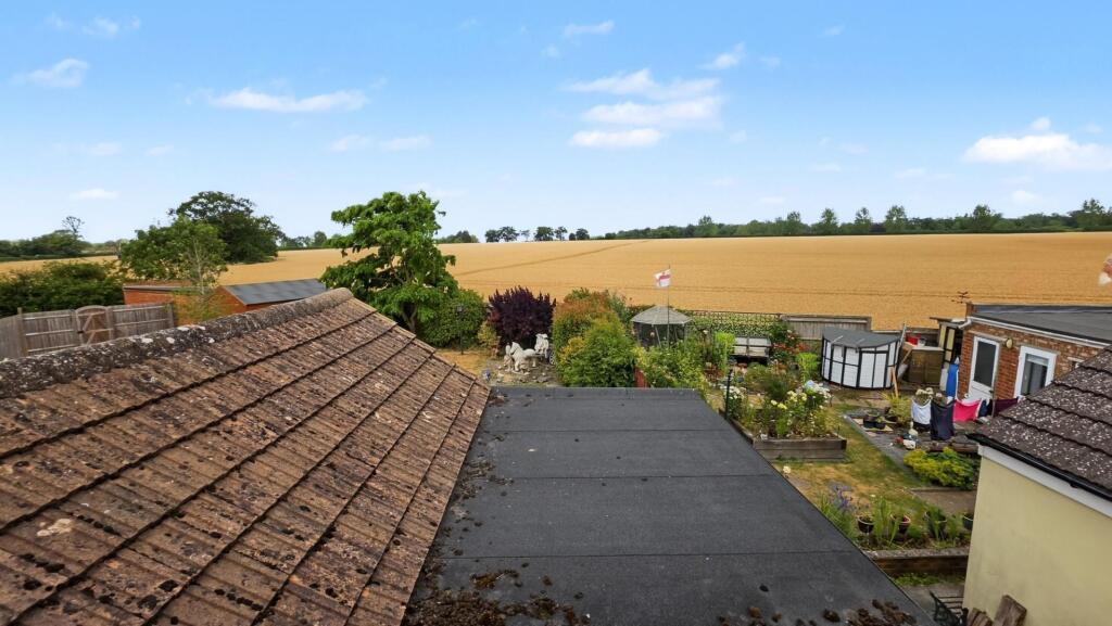 Northampton Road, Roade, Northampton - View 2