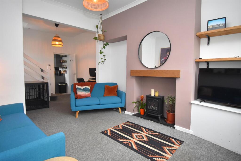 Main image of property: Stamford Street East, York