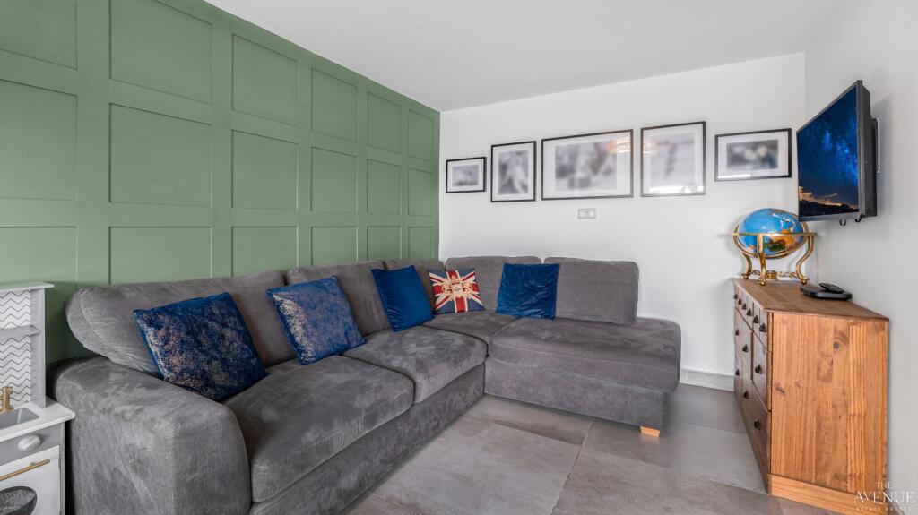 Additional image 18 of Gainsborough Drive, Tamworth, Staffordshire