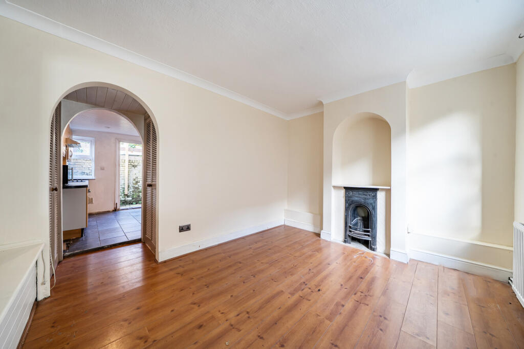 House in London, Hawkwood, Chislehurst - View 2