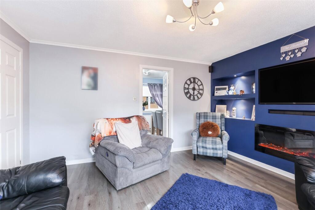 House in Caldercruix, North Lanarkshire - More