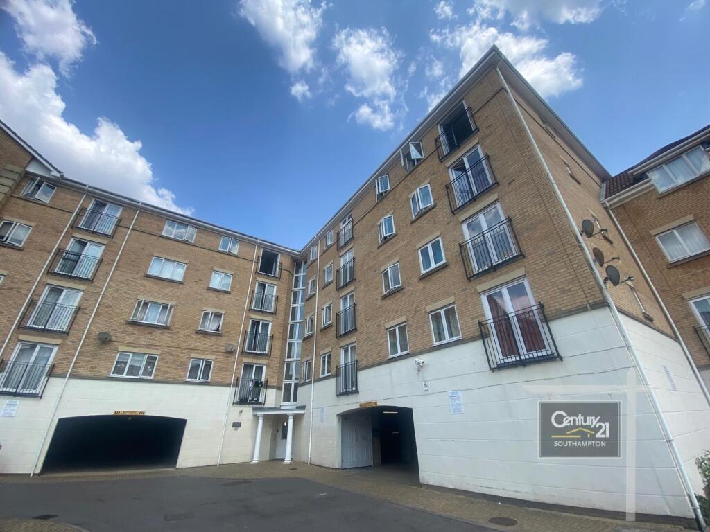 Main image of property: |Ref: L819683|, Channon Court, The Dell, Southampton, SO15 2PX