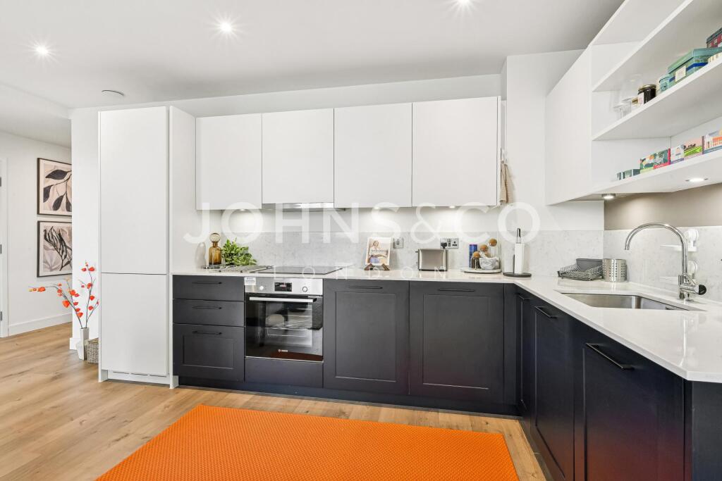 Apartment in London - View 5