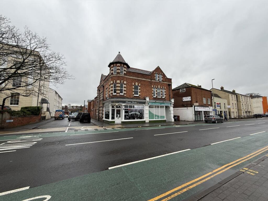 Main image of property: 40b London Road, Gloucester, GL1 3NU