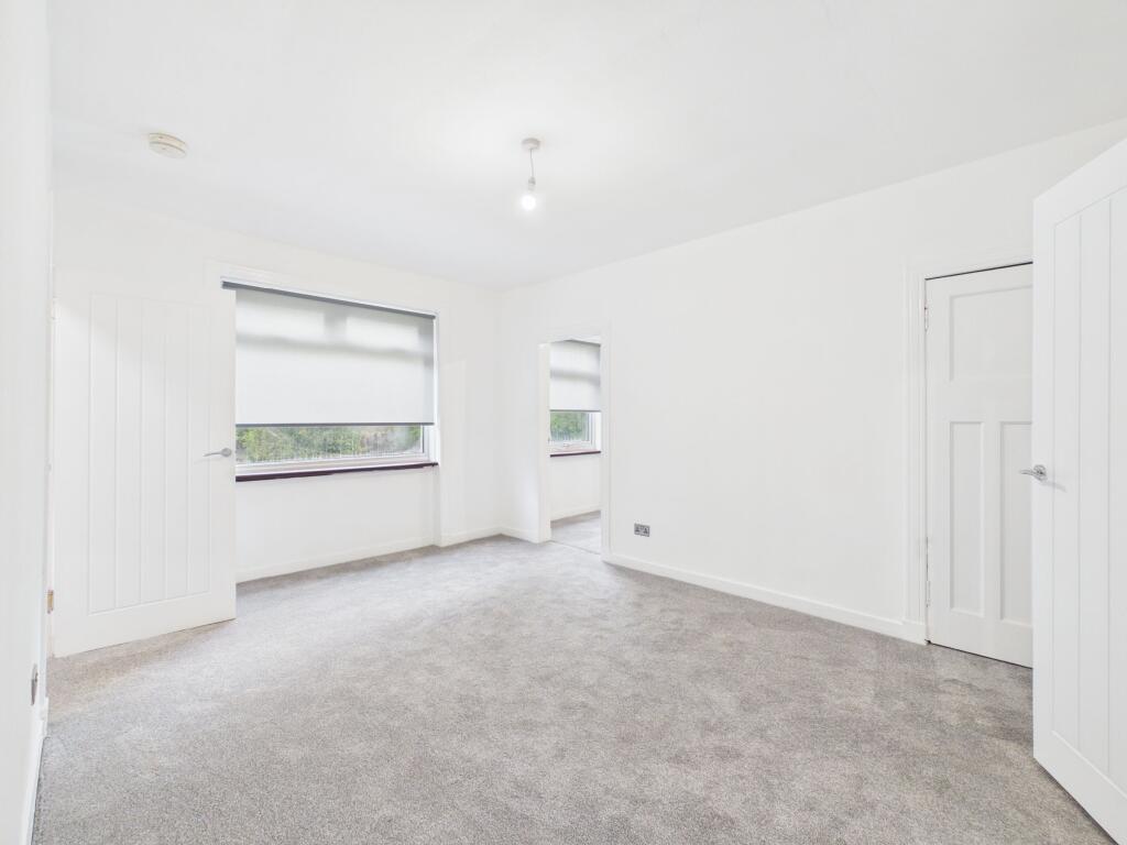 Apartment in Glasgow - View 2