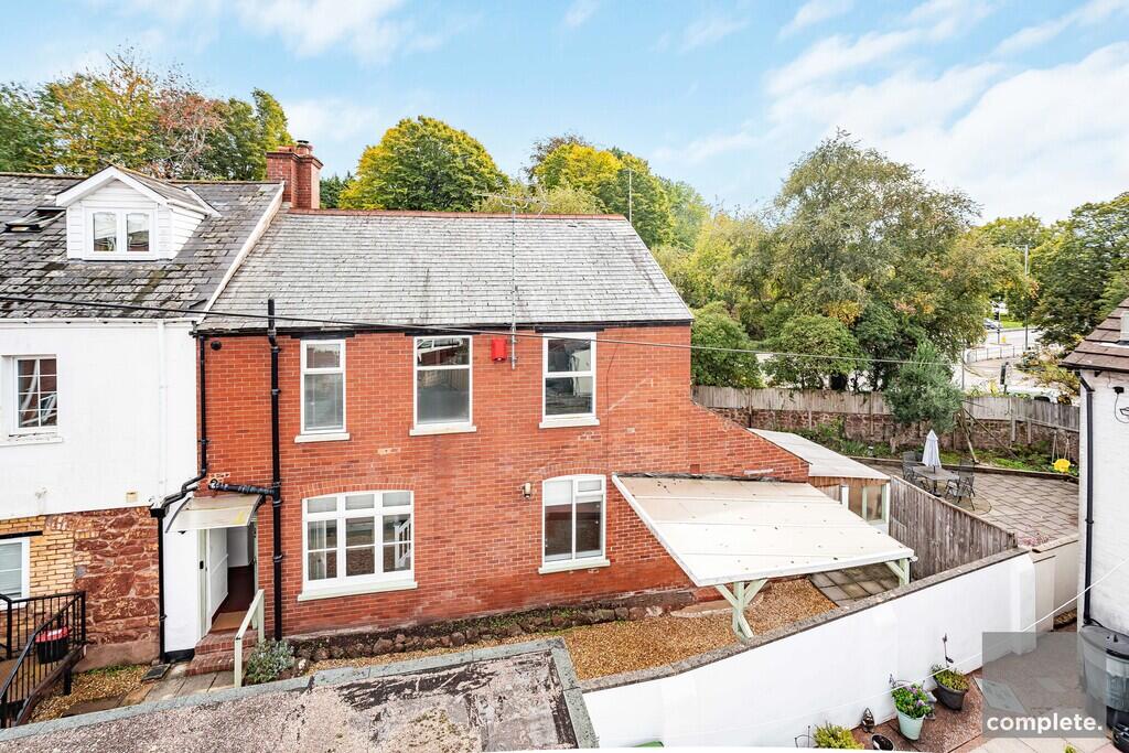 3-bed semi-detached on Honiton Road, Exeter, £425,000