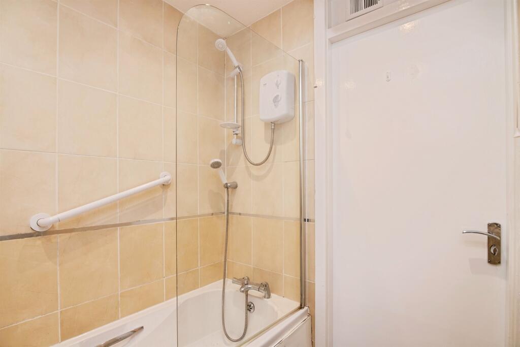 Additional image 11 of Warwick Close, Oldbury