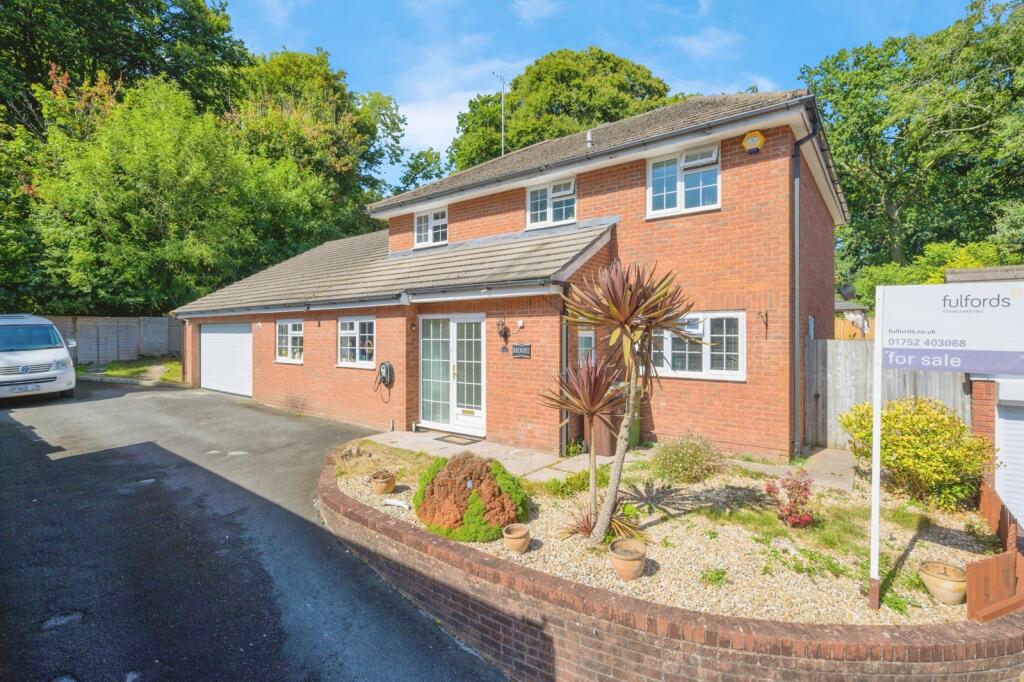5-bed detached on Paddock Close, PLYMOUTH, Devon, PL9, £560,000
