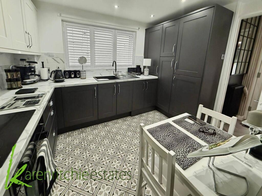 House in Bolton, Greater Manchester - View 4